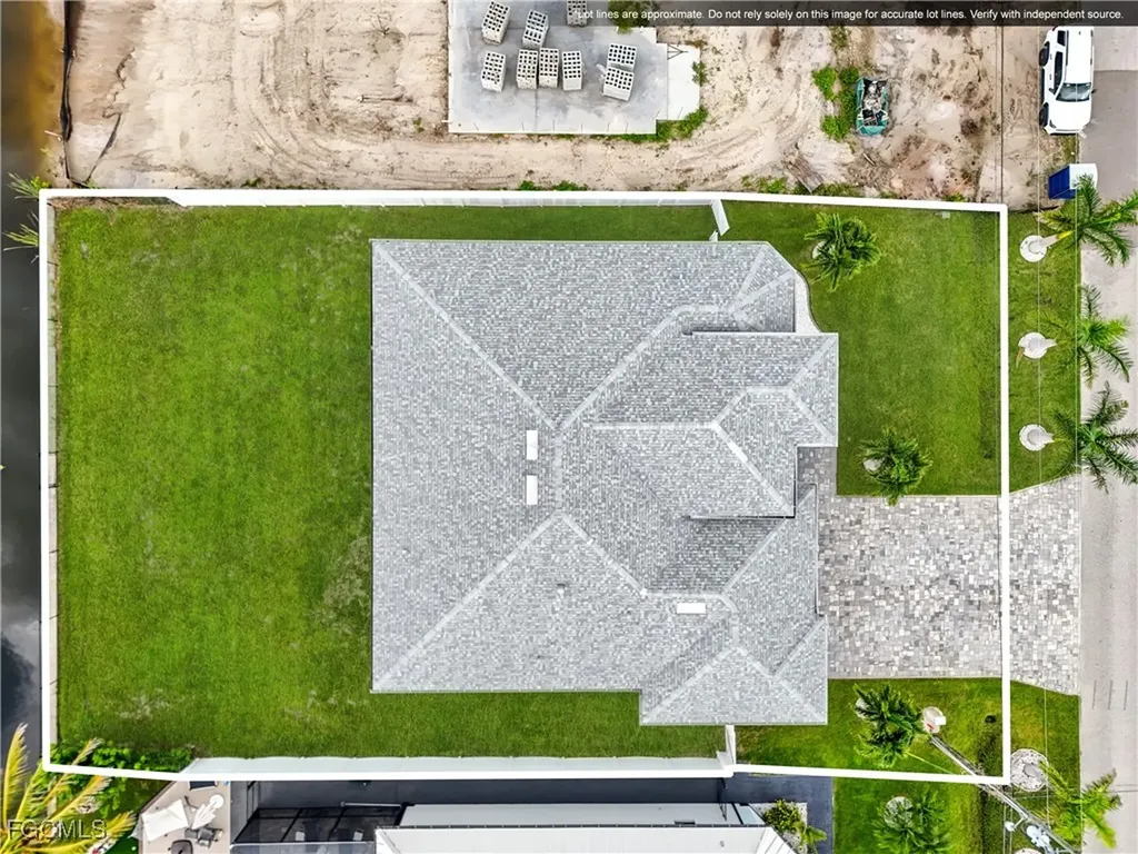 21 SW 21st Street Cape Coral FL 33991