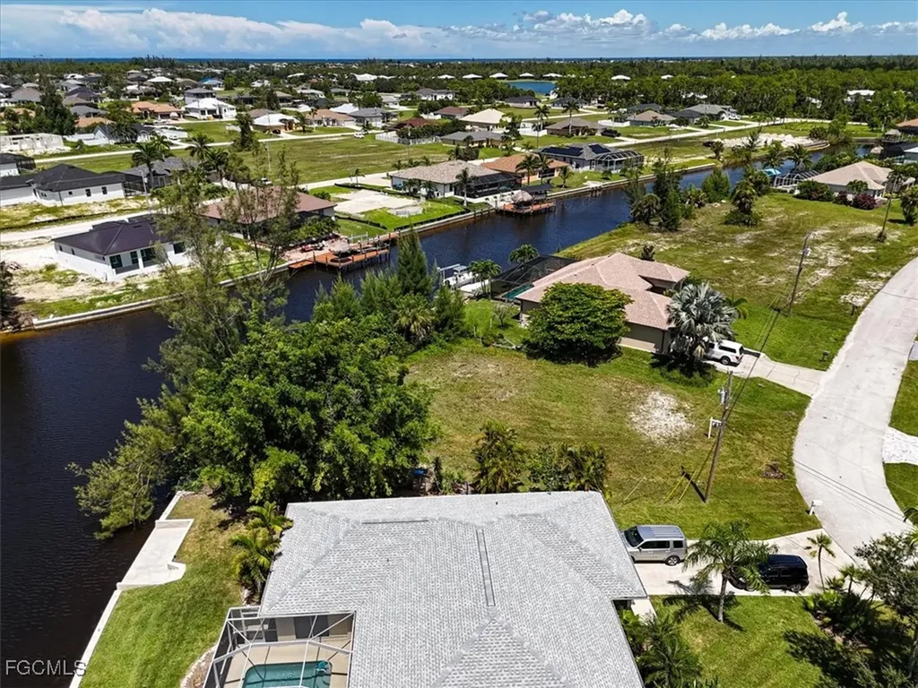 2300 NW 34 Avenue Cape Coral FL 33993