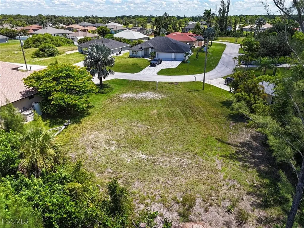 2300 NW 34 Avenue Cape Coral FL 33993