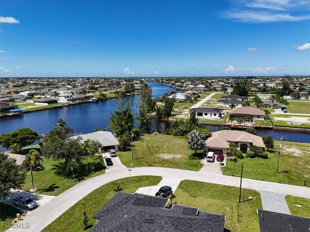 2300 NW 34 Avenue Cape Coral FL 33993