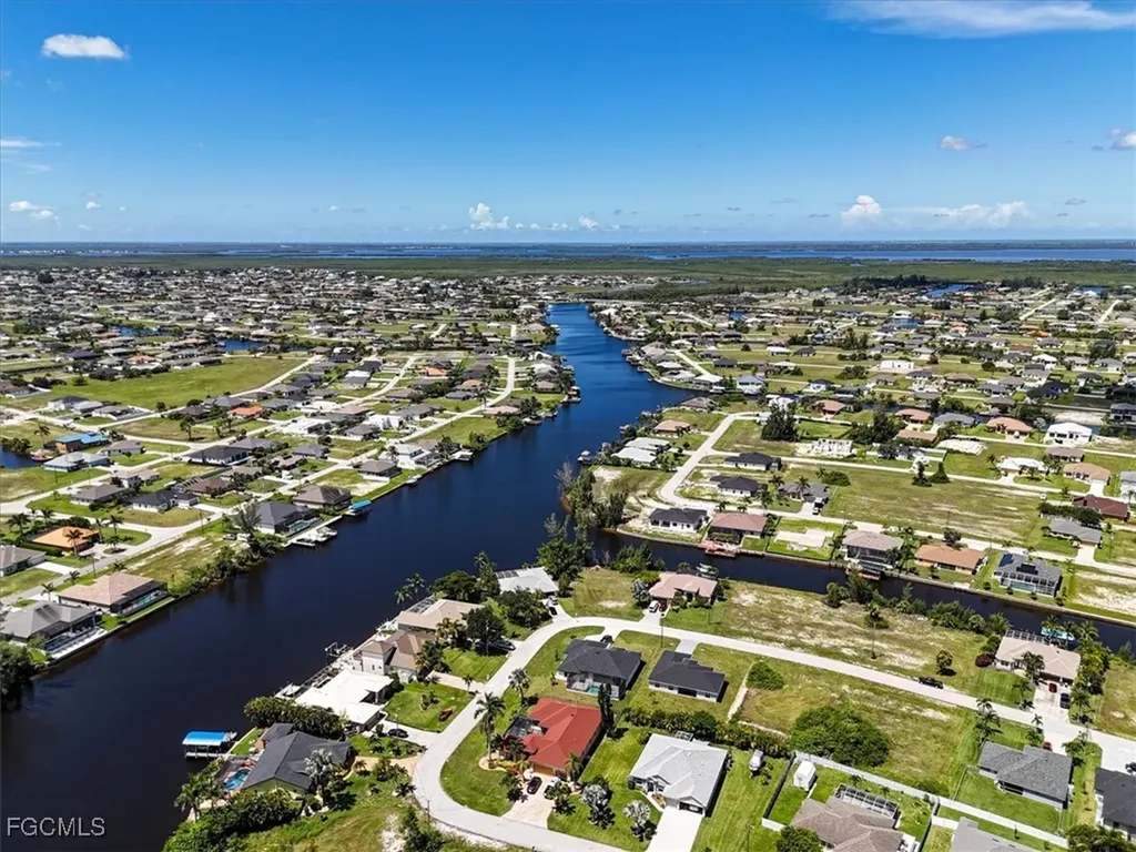 2300 NW 34 Avenue Cape Coral FL 33993