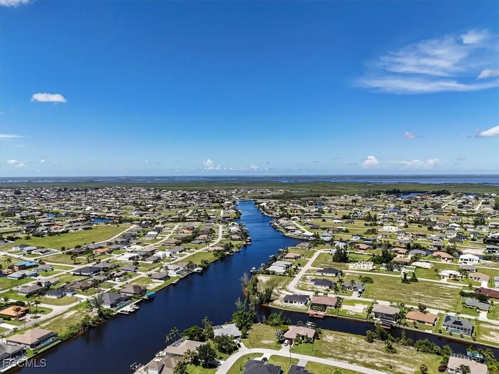 2300 NW 34 Avenue Cape Coral FL 33993