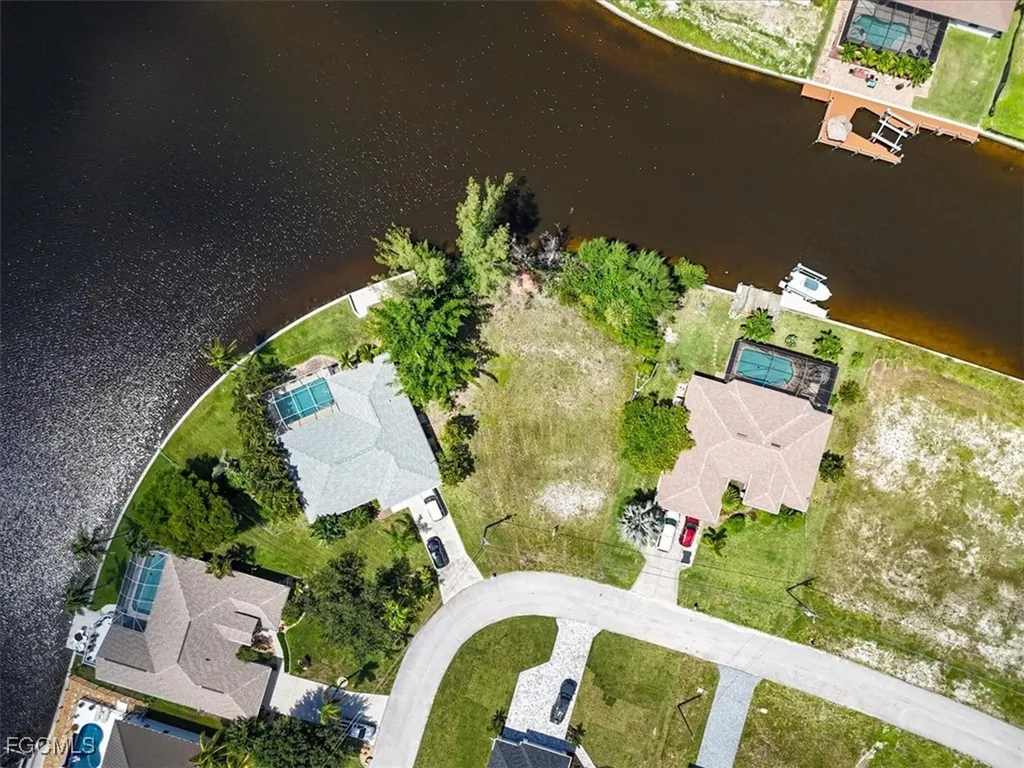 2300 NW 34 Avenue Cape Coral FL 33993