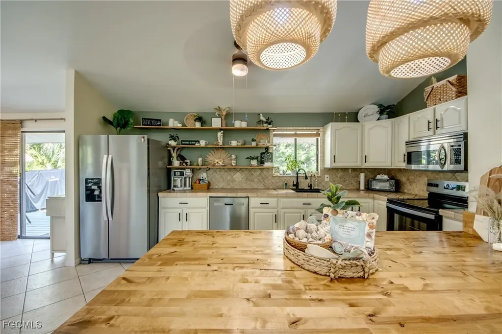 10600 Habitat Trail Bokeelia FL 33922