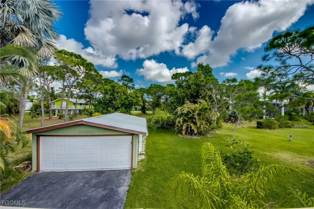 10600 Habitat Trail Bokeelia FL 33922