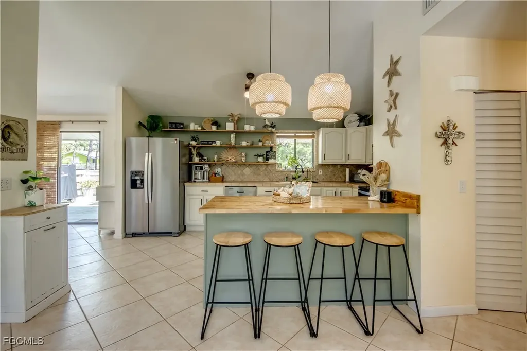 10600 Habitat Trail Bokeelia FL 33922