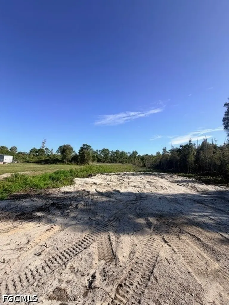 870 Arturo Street E Lehigh Acres FL 33974