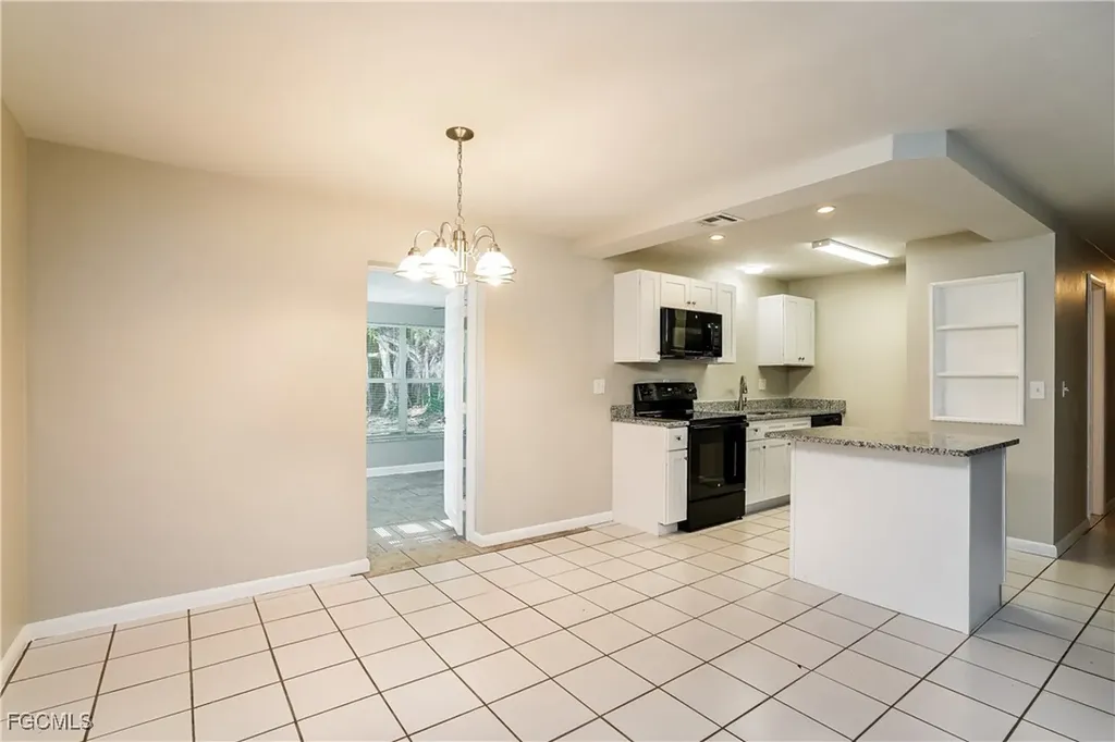 330 SE 46th Lane Cape Coral FL 33904
