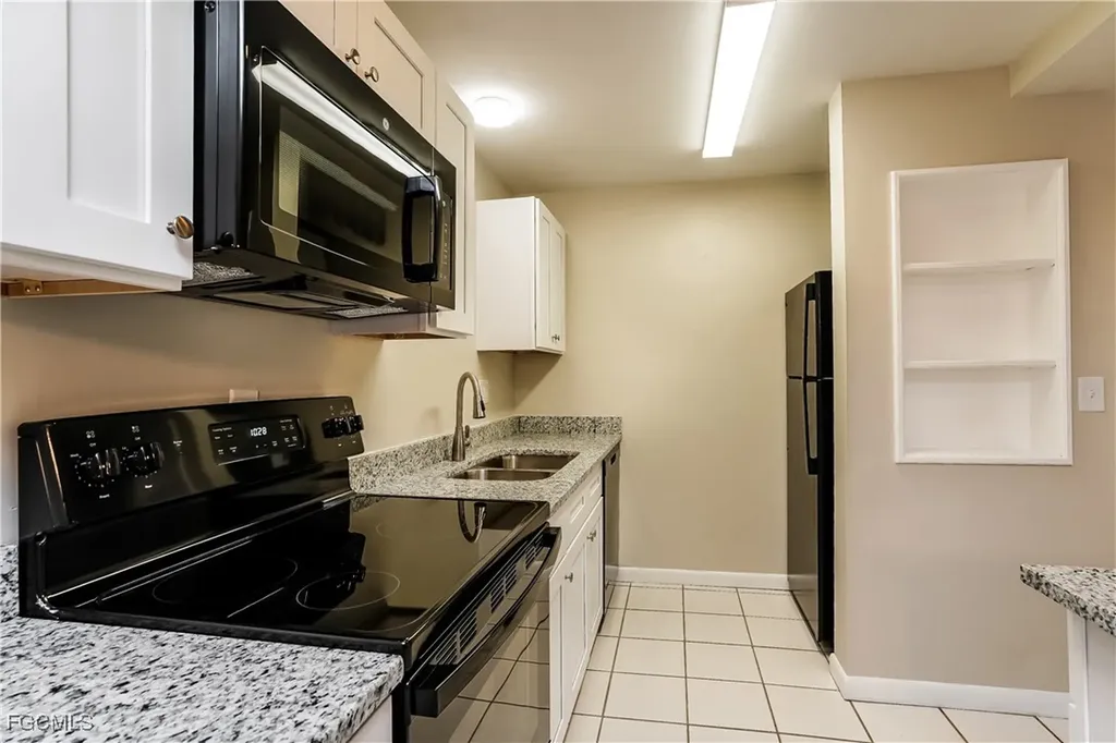 330 SE 46th Lane Cape Coral FL 33904