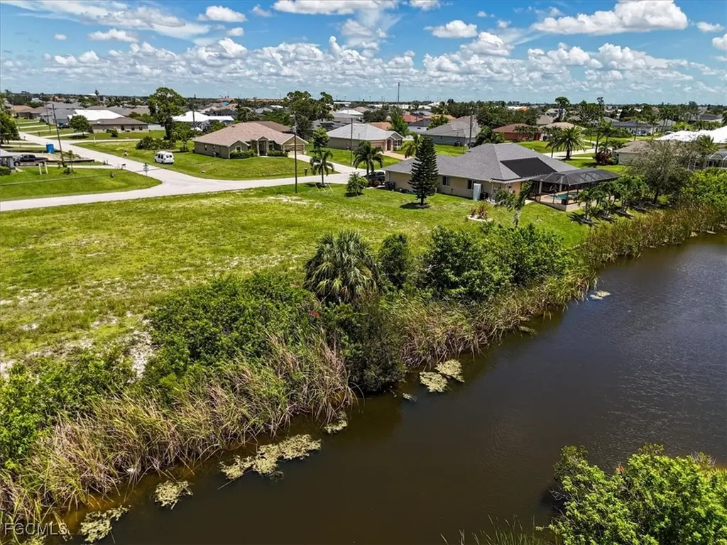 1800 NW 2 Terrace Cape Coral FL 33993