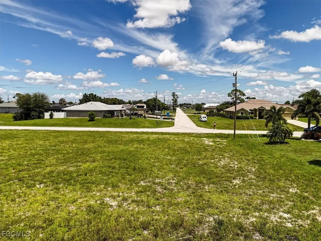 1800 NW 2 Terrace Cape Coral FL 33993