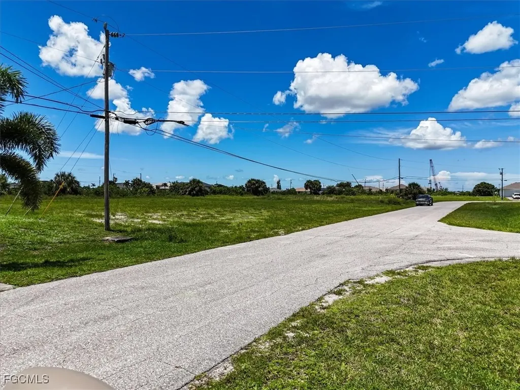 1800 NW 2 Terrace Cape Coral FL 33993