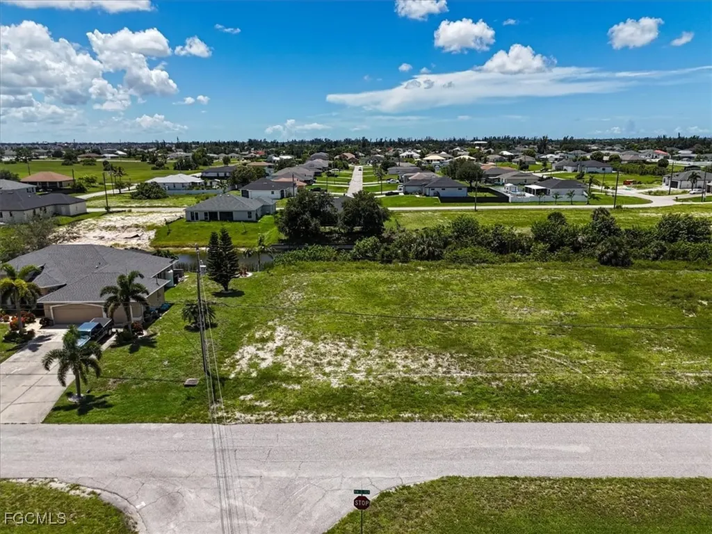 1800 NW 2 Terrace Cape Coral FL 33993