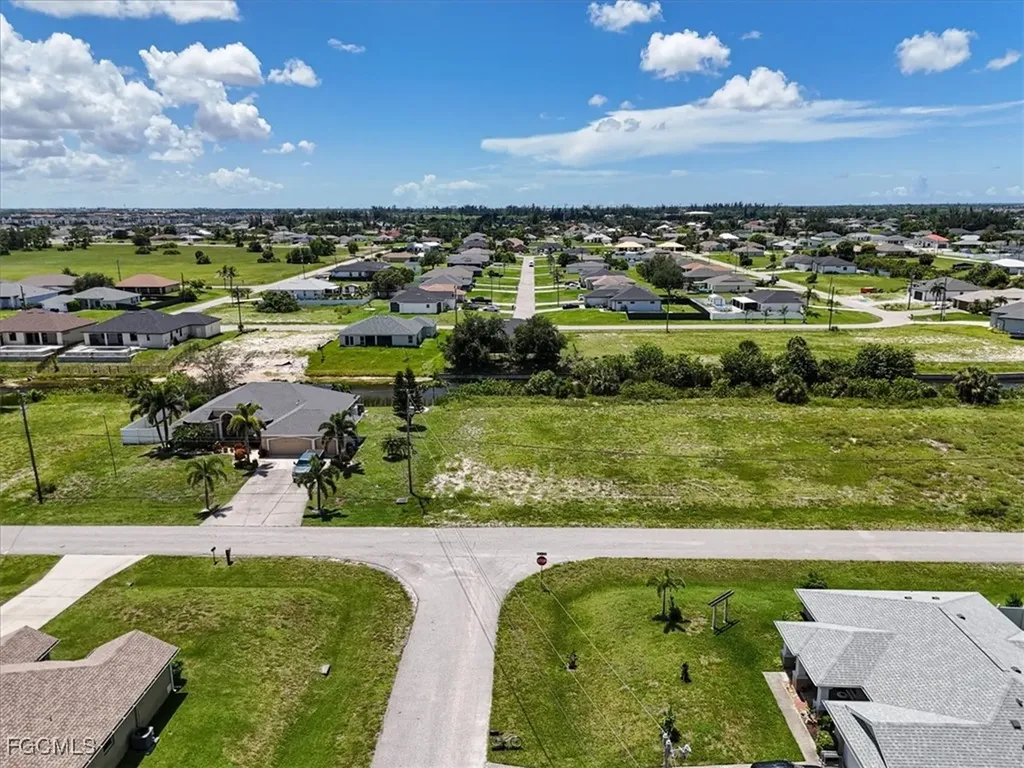 1800 NW 2 Terrace Cape Coral FL 33993
