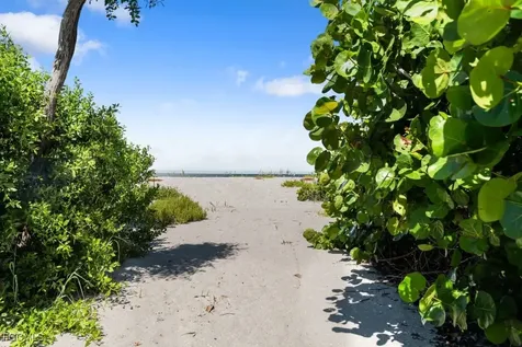 17030 Captiva Drive Captiva FL 33924