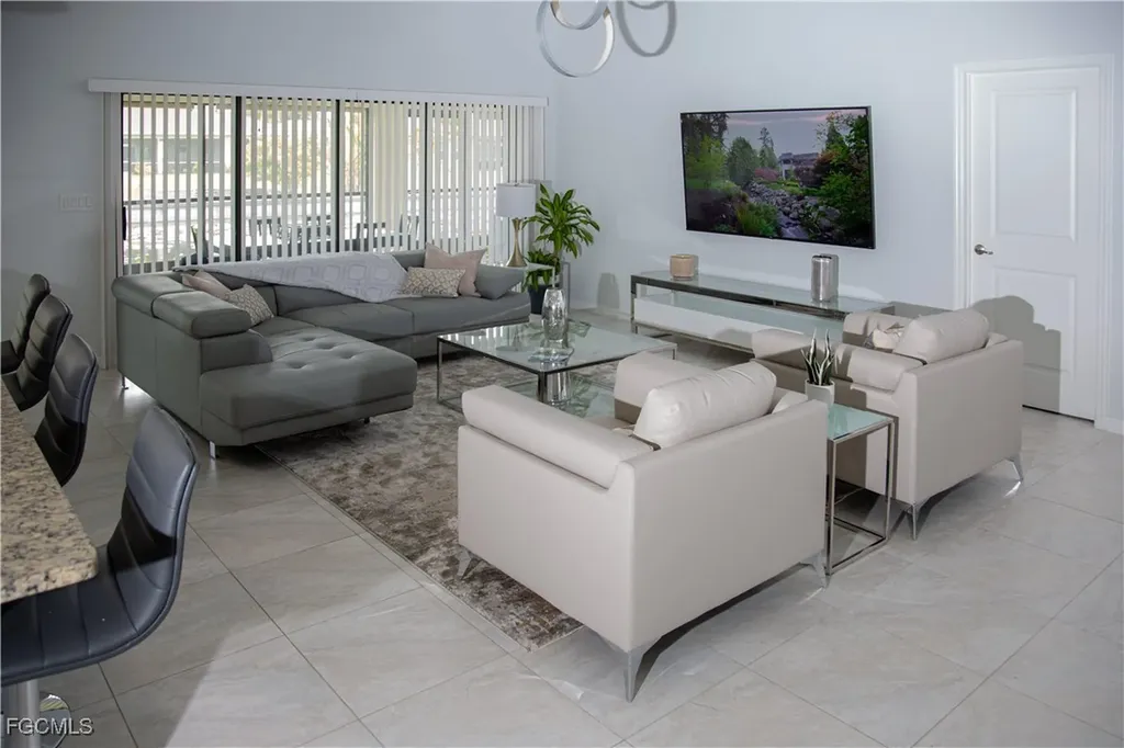 503 SW 11th Court Cape Coral FL 33991