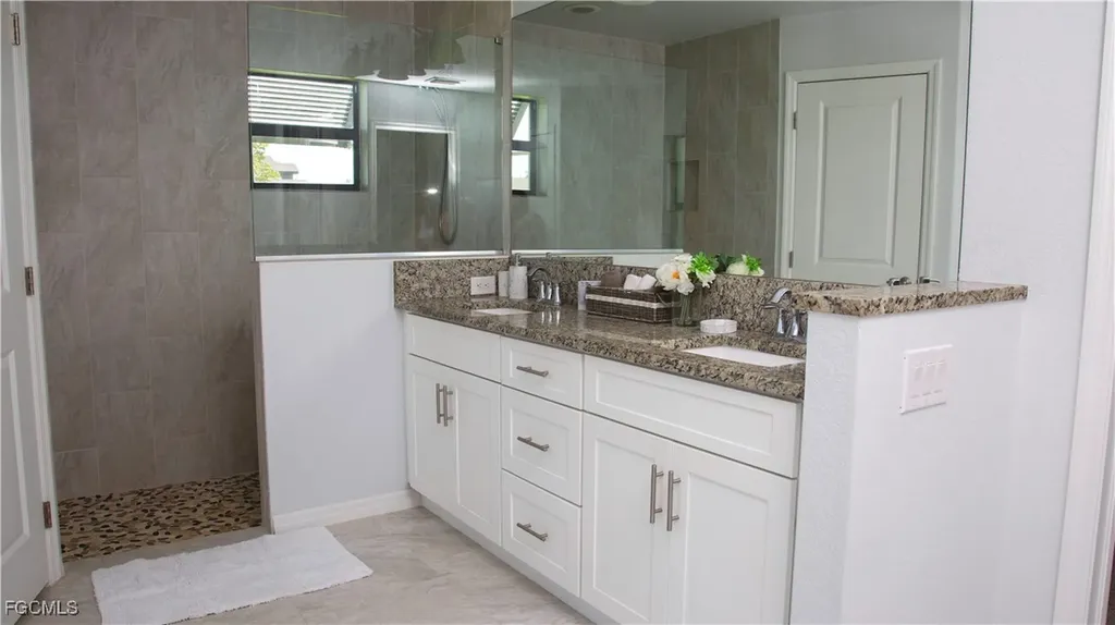 503 SW 11th Court Cape Coral FL 33991