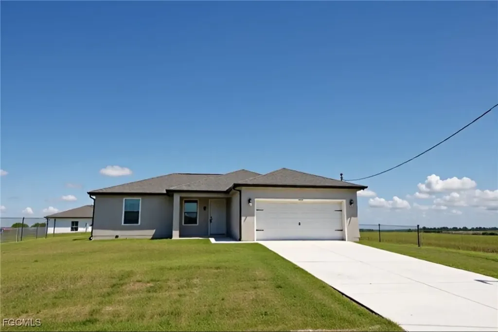 9048 Lamkin Circle Labelle FL 33935