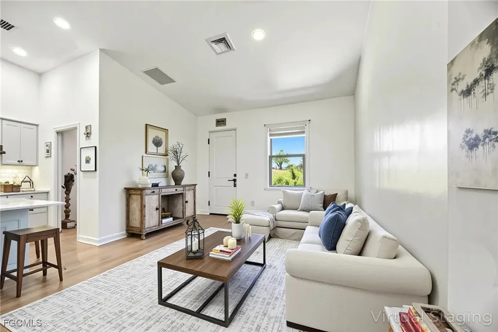 9048 Lamkin Circle Labelle FL 33935