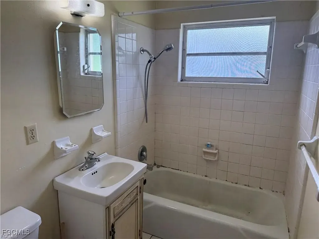 406 Morgan Circle S Lehigh Acres FL 33936