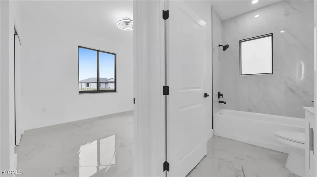 1229 NE 41st Street Cape Coral FL 33909