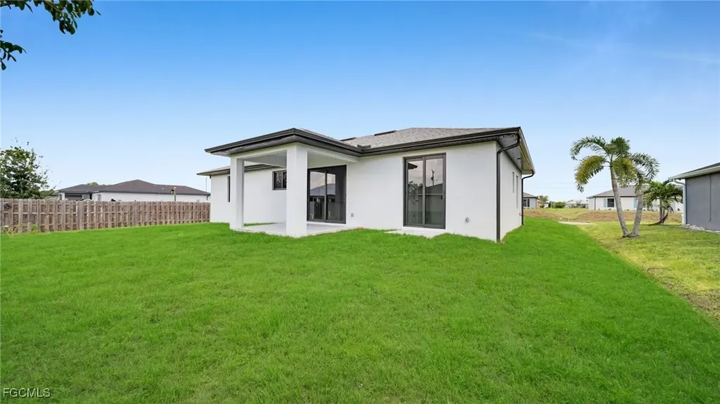 1229 NE 41st Street Cape Coral FL 33909