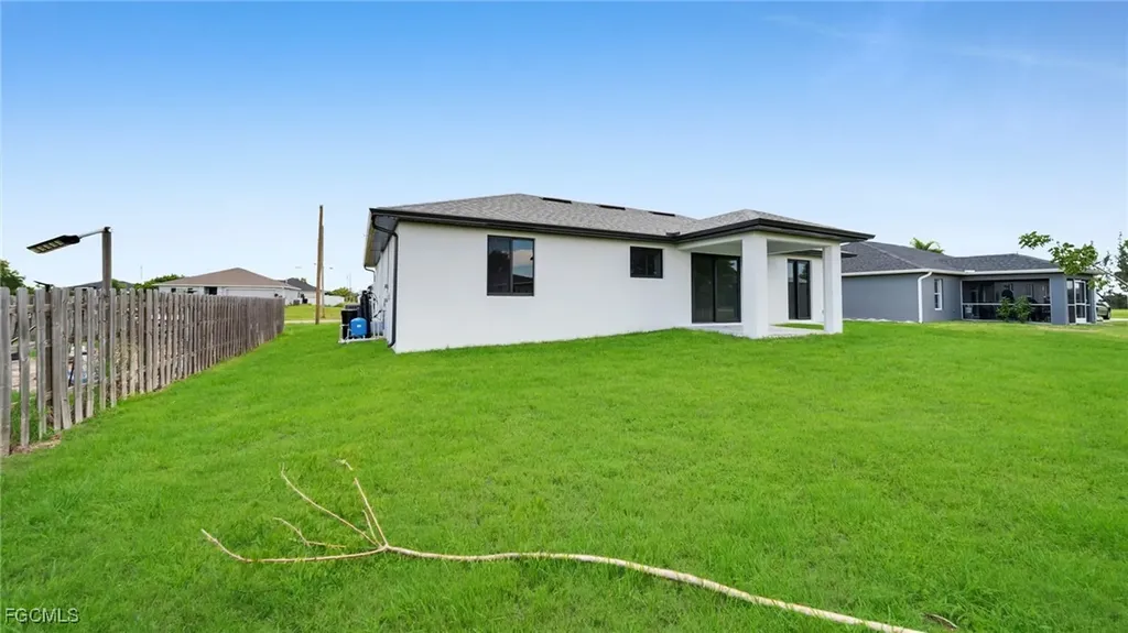 1229 NE 41st Street Cape Coral FL 33909