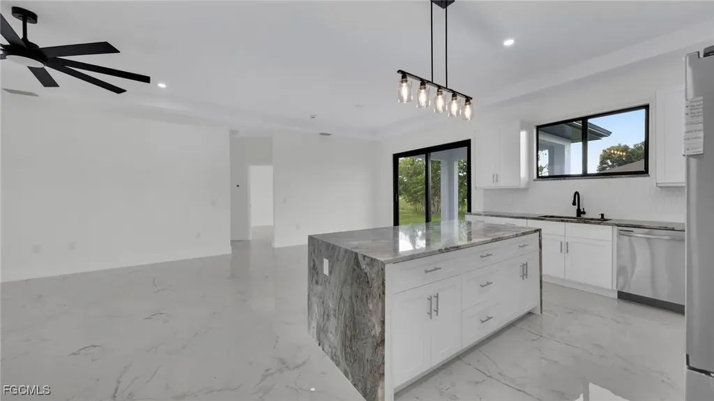 1229 NE 41st Street Cape Coral FL 33909