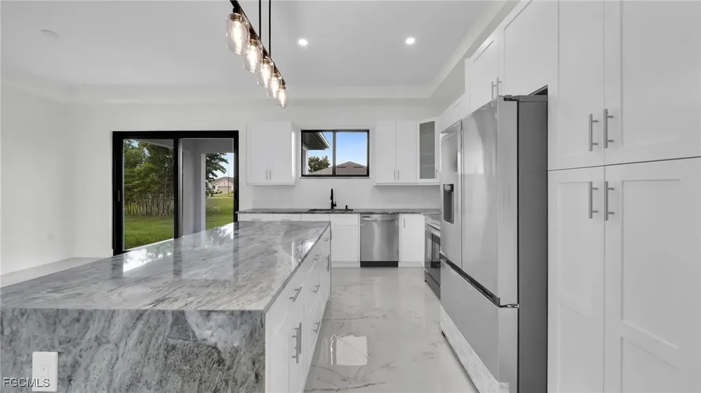 1229 NE 41st Street Cape Coral FL 33909