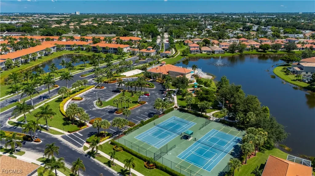 9009 Paseo De Valencia Street Fort Myers FL 33908