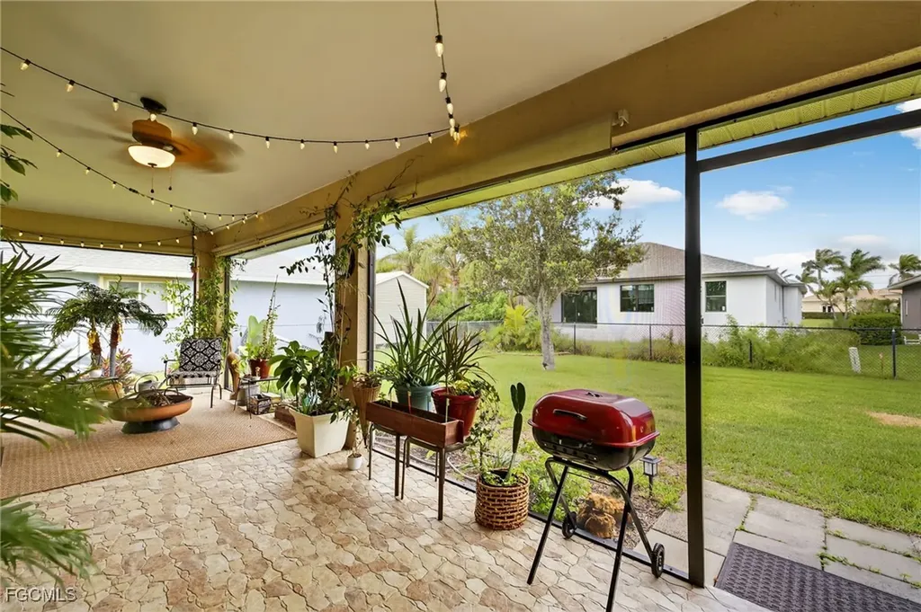 2820 SW 29th Place Cape Coral FL 33914