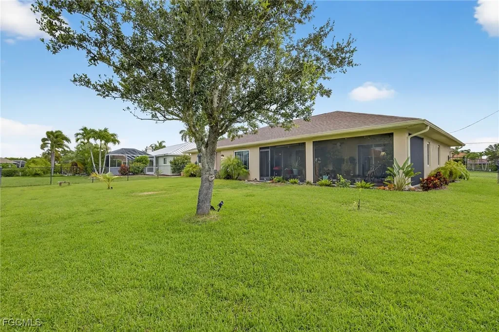 2820 SW 29th Place Cape Coral FL 33914