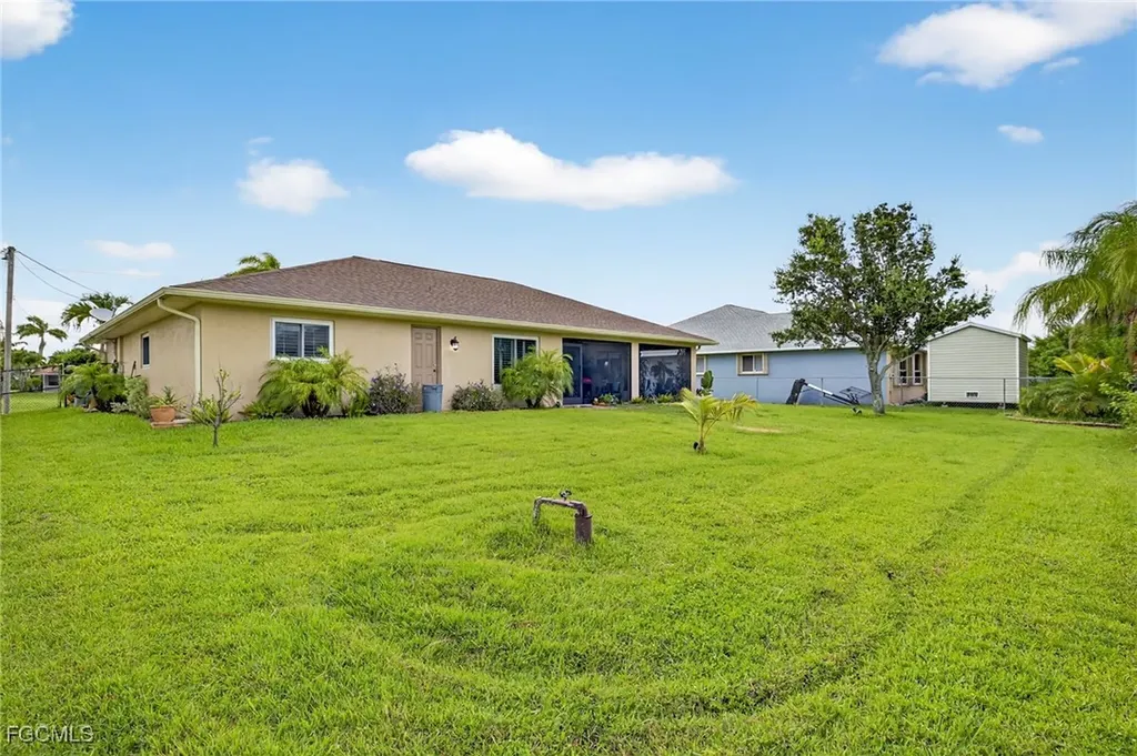 2820 SW 29th Place Cape Coral FL 33914