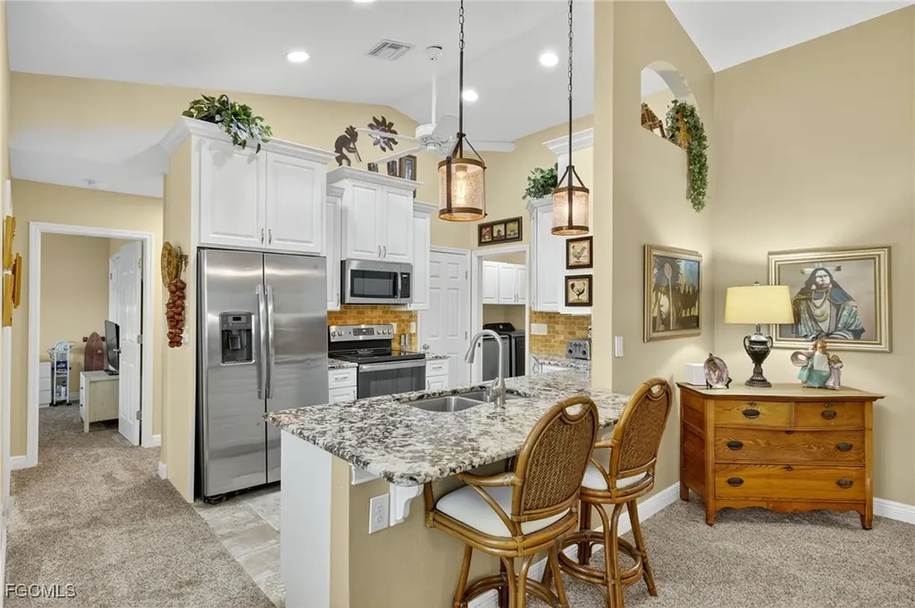 2820 SW 29th Place Cape Coral FL 33914