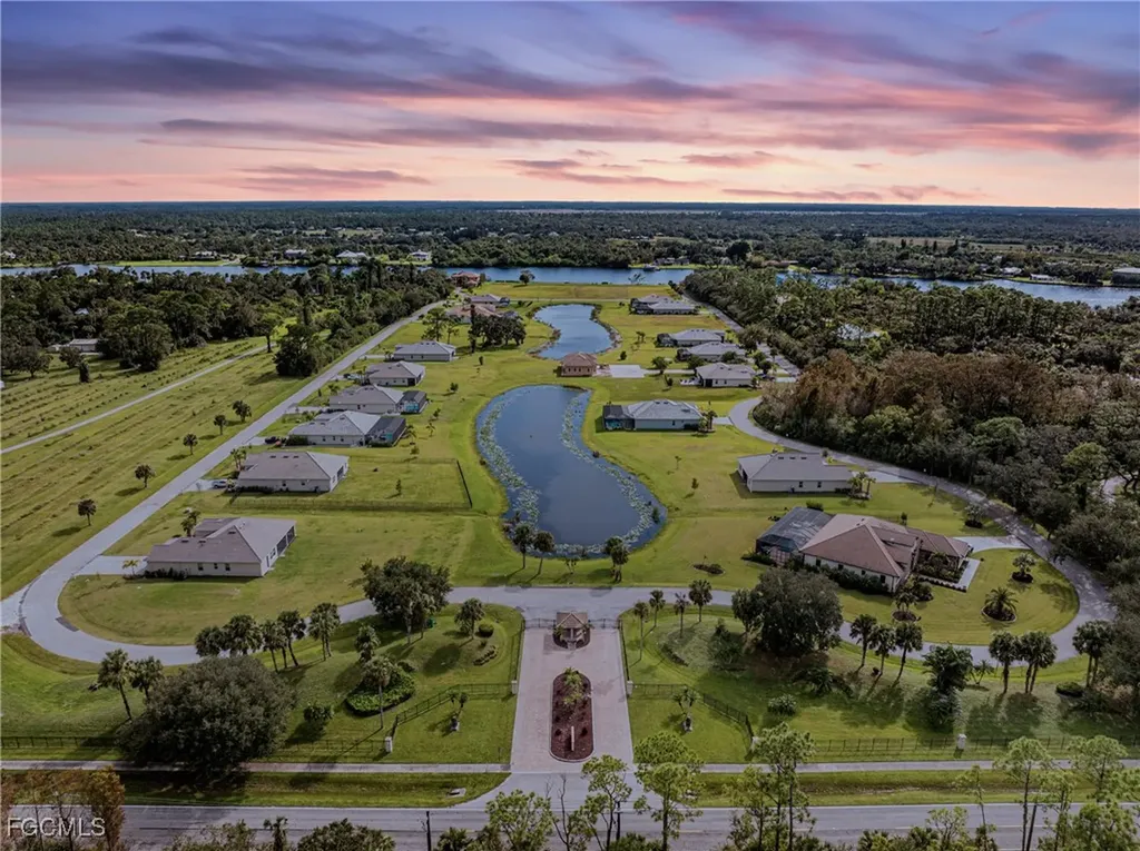 17109 Serengeti Circle Alva FL 33920