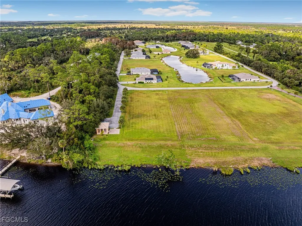 17109 Serengeti Circle Alva FL 33920