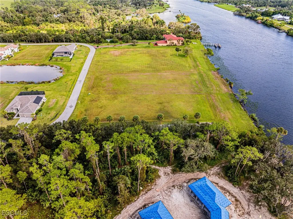 17109 Serengeti Circle Alva FL 33920