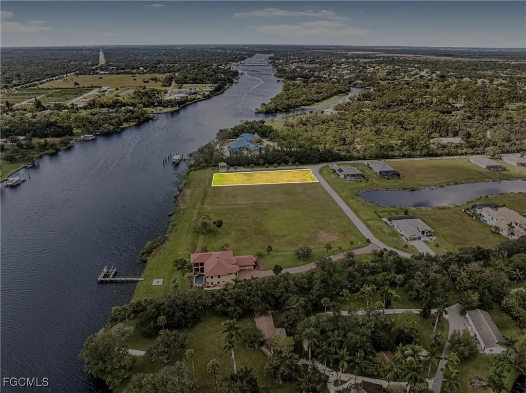 17109 Serengeti Circle Alva FL 33920