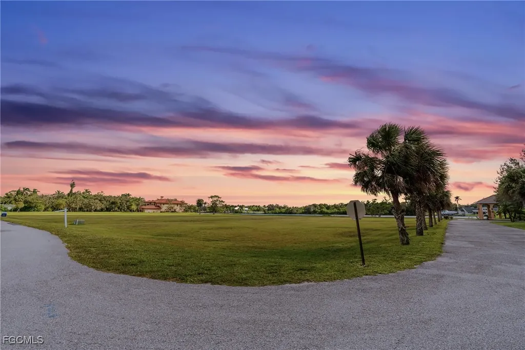 17109 Serengeti Circle Alva FL 33920