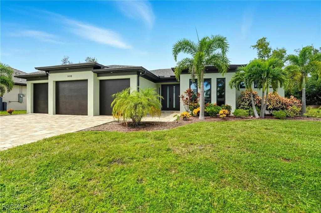 1418 SW 1st Place Cape Coral FL 33991