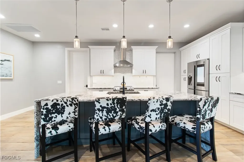 1418 SW 1st Place Cape Coral FL 33991