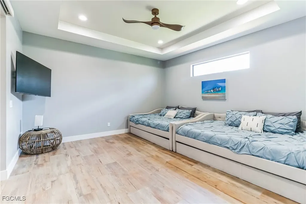 1418 SW 1st Place Cape Coral FL 33991