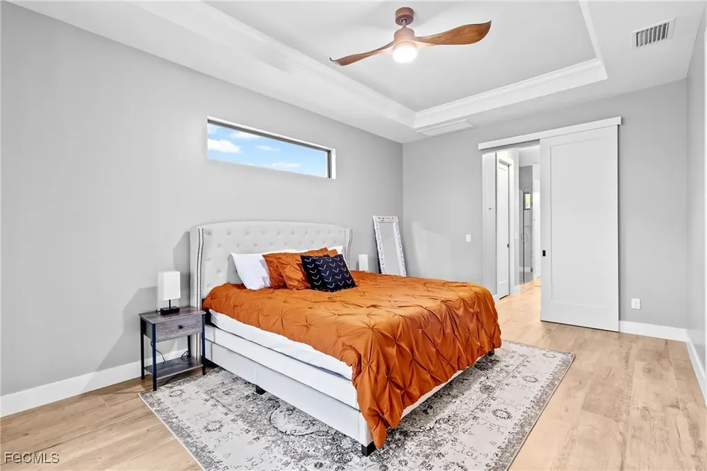 1418 SW 1st Place Cape Coral FL 33991