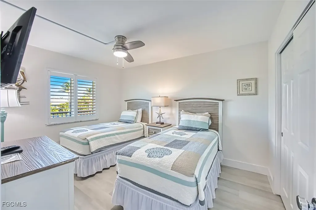 1246 Fulgur Street Sanibel FL 33957