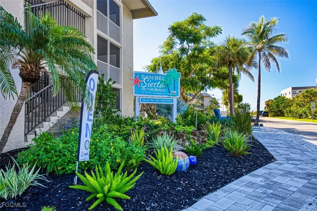 1246 Fulgur Street Sanibel FL 33957