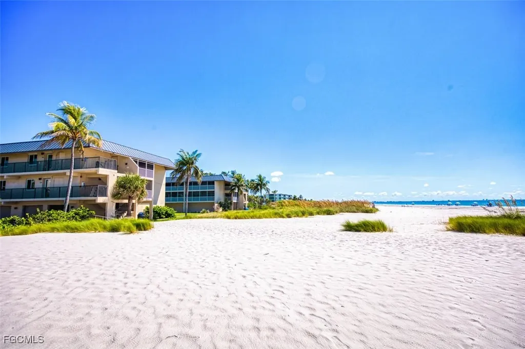 1246 Fulgur Street Sanibel FL 33957