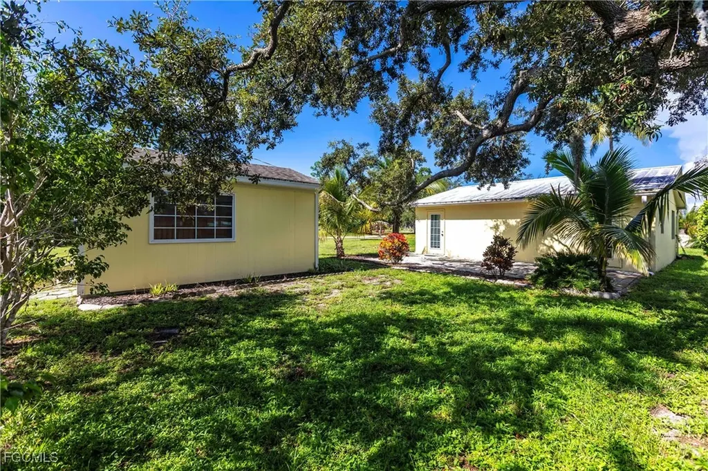 27654 Franklin Street Bonita Springs FL 34134