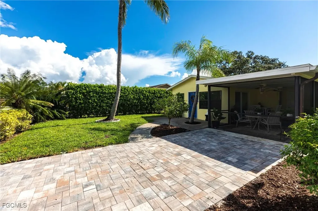 27654 Franklin Street Bonita Springs FL 34134