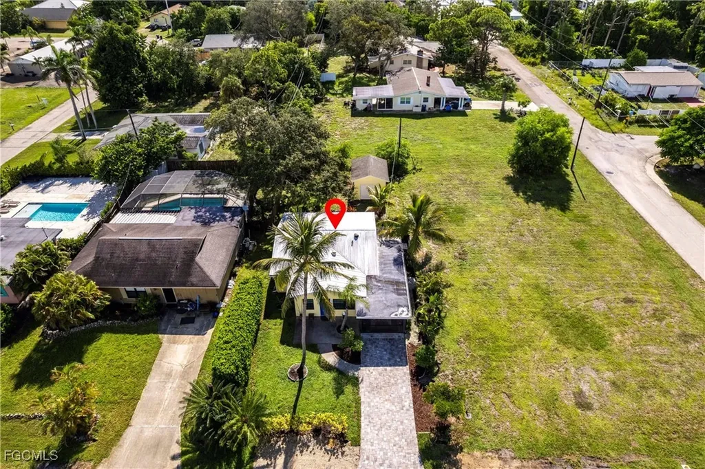 27654 Franklin Street Bonita Springs FL 34134
