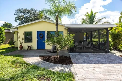 27654 Franklin Street Bonita Springs FL 34134